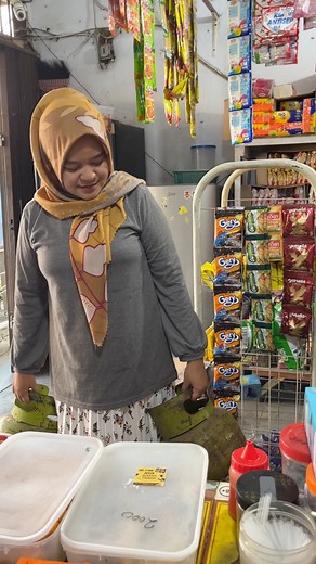 Sok ambil 2 di bayr pun enggak, jangan ya dek jangan #jalurlangit #fyp #warungsembako | Liana Lina