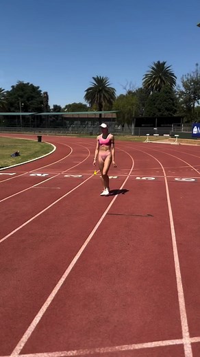 94K views · 1.8K reactions | Speed workout✨ It’s so hot here and I love it!!  • • #reel #speed #work #workout #hot #sudafrica #travel #athlete #athletics #run #running #runner #training #trainingcamp #track #trackandfield #sun #sunnyday #love | Gaia Sabbatini | Facebook
