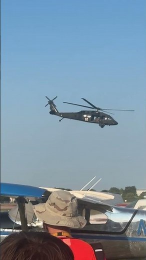 UH-60 Black Hawk Completes Rescue Mission and Departs | EAA AirVenture Oshkosh 2026 #aviation