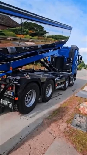 Construction - Technology - Engineering | Witness how durable roads are born through the precision of asphalt paving! 💯 Among all phases of road construction, asphalt laying stands... | Instagram