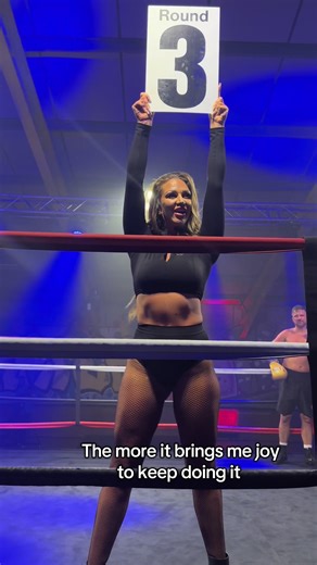 As you all enjoyed giving your opinions on the last ring video….have another #boxing #aginggracefully #donthateme #womenempowerment #whatdoyousee