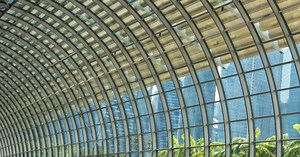 Singaporean shoppers adapt online-offline shopping approach