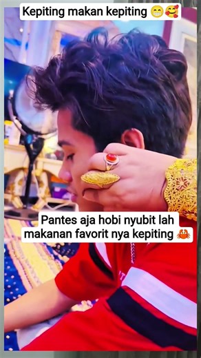 kepiting makan kepiting 🦀#fyp #trending #viral #shorts #valenda7