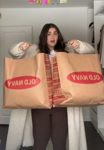 10/10 reccomend @Old Navy Official clearance sales ! It’s the perfect opportunity to upgrade your wardrobe if you’re like me, and ballin in a budget ! #oldnavy #oldnavyhaul #fyp #girls #girlssupportgirls #shoppinghaul #clearancesale