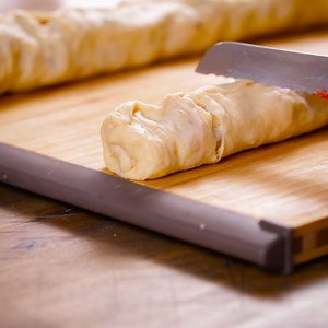 495K views · 1.9K reactions | A cheesy app perfect for your holiday party. (Plus, it's from the Bake-Off Contest, so you know it's good.) Loaded Potato Pinwheels recipe: https://www.pillsbury.com/recipes/loaded-potato-pinwheels/08754751-ac0e-4d46-9d76-64f5a2e2b1d2?utm_medium=social&utm_source=facebook&utm_campaign=11_2017_standard?mktimp=PBRBGCRESCNT | Pillsbury | Facebook