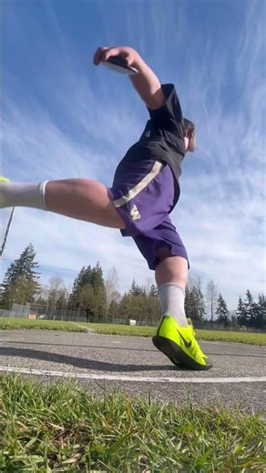 14-year-old discus throw 125 feet #TrackAndField #Discus #Throwing #Shotput #trackathlete #ThrowFar