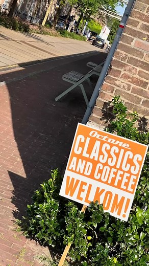 A little happiness vorige week in Amersfoort! #octaneclassicsandcoffee #octanemagazine @frankgoedhart.octane | Octane Magazine NL
