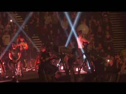 Imagine Dragons - Warriors / Sucker For Pain (Live Acoustic @ Manchester Arena, UK, 03-03-2018)