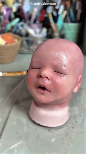 The children shown in the movie are fake 😱