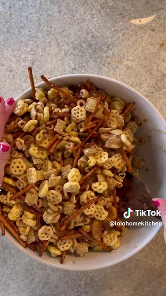 Sweet & Salty Snack Mix Recipe for Any Occasion