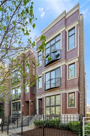 1026 N Hermitage Ave #2, Chicago, IL 60622 - MLS 12632957 - Coldwell Banker