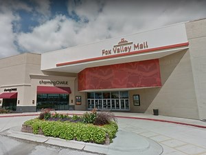 Police Urge Businesses In Fox Valley Mall Area To Close Monday