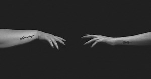 50 Best Long Distance Relationship Songs (Of All Time)