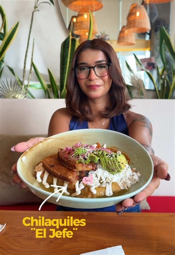 Desayunos en La O Playa del Carmen: chilaquiles, rol francés y malteadas
