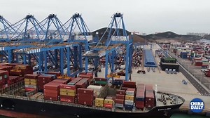 The fully automated container terminal at #Qingdao Port of Shandong Port Group, the first of its kind in Asia, achieved average efficiency of 47.6 moves of TEUs per hour for single crane on Thursday, setting a new world record for the sixth time. #FocusOnQingdao | Qingdao City, China