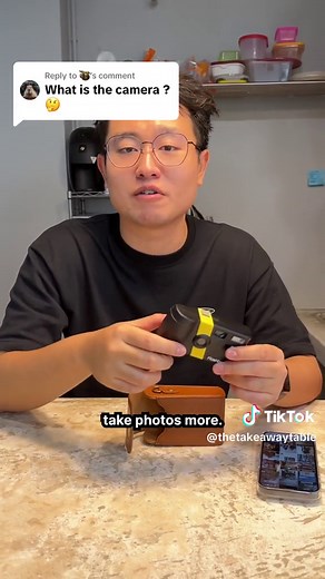 Discover the Fun with Flashback Camera - Capture Your Memories in Colorful Frames!