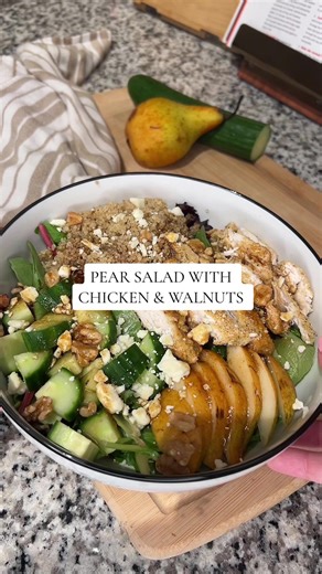 Delicious Pear Salad with Chicken & Walnuts Recipe