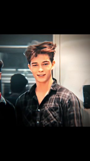 Chico Lachowski: Creative Video Edits and Highlights