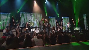 3 Doors Down feat - Lynyrd Skynyrd Kryptonite.🖤🎶 | Clube Lady Rock