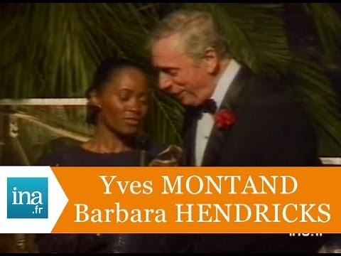 Barbara Hendricks et Yves Montand chantent en duo au Festival de Cannes (live) - Archive INA