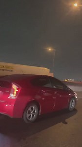 Tragedia en Texas "Accidente en autopista deja al menos 5 muertos y varios heridos" Texas, Estados Unidos. -Al menos cinco personas murieron este jueves en un accidente que involucró de 75 a 100 vehículos en una autopista de Texas que estaba resbalosa por el hielo formado a raíz de una intensa tormenta invernal, informaron autoridades. Hasta el momento se desconoce la cifra de heridos, pero se informó que varias personas reciben atención médica. | Enlace ciudadano 653
