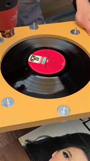 Vinyl lamp DIY | The Humor Train