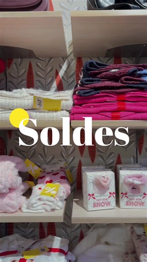 C’est les soldes chez Cache Cache 🔥 Une sélection de jolis hauts à prix doux, jusqu’à -50% 🛍️ A retrouver en magasin ou sur le site 💛 Tu craques ?