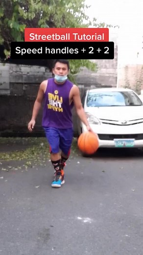 Get fast handles w/ a mis of streetball in this tutorial #kalusugangpinoy #tiktoku #learnontik #basketball #foryou