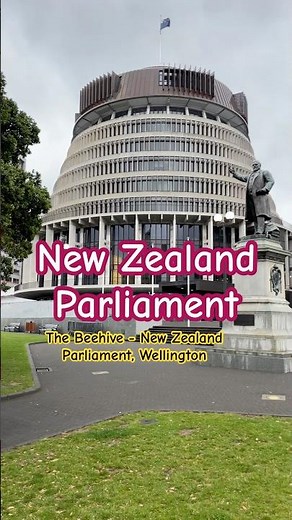 The Beehive - Discover New Zealand’s Parliament Buildings 🇳🇿