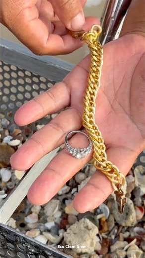 Finding a Diamond Ring and Gold Bracelet underwater 🌊💍