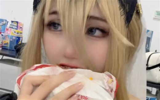 米忽悠，你看看你设计的什么角色