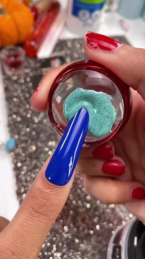 Fuzzy French Manicure Tutorial for Guitar Nails