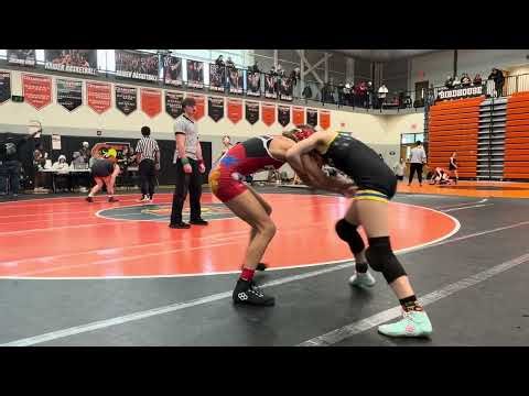 Adalie Garza-Andrews 1/18/26 Flushing MMWA match #3. She was out after that nosebleed started