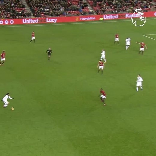 Fabio Borini with a beauty at Old Trafford 😲 #GoalOfTheDay Sunderland AFC | Premier League