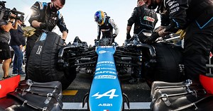 H Alpine A522 πήρε ζωή (vid)