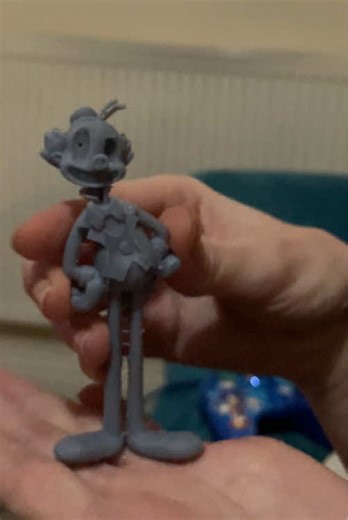 Look what just came in the mail today finally after 4 week of waiting after a mix up here’s my Mr Ring a Ding 3D printed Statue I’m very excited to Paint him and make a stand for him so Stay Tuned for that video #DoctorWho #mrringading #luximperator #3dprinted