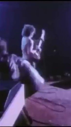 Did you know that the gritty bassline on "Roadhouse Blues" wasn't played by a session regular?