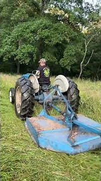 Woods M5 Dixie Cutter Brush Hog with Ford Workmaster 641 tractor #brushhog #woodsm5 #fordtractor