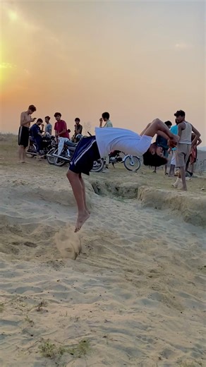 R e s p e c t o M G🤯🙌#viralvideo #flip #teambackflip #acrobatics #stunt