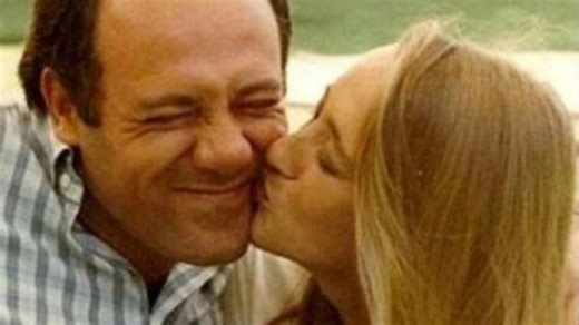 Carlo Verdone, l'addio a Eleonora Giorgi: «Grazie amore mio, un esempio in questo anno spietato»