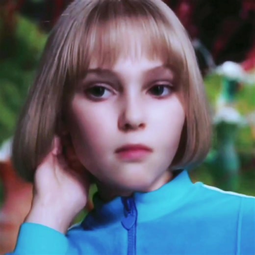 Annasophia Robb - Violet Beauregarde iconic #charlieandthechocolatefactory #charlieandthechocolatefactoryedit #violetbeauregarde #willywonka #annasophiarobb #edit #capcut #fyp #foryou #movie #leslieburke