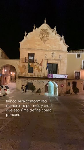 𝑫𝒊𝒔𝒄𝒊𝒑𝒍𝒊𝒏𝒂 | 𝑴𝒆𝒏𝒕𝒂𝒍𝒊𝒅𝒂𝒅 | 𝑹𝒆𝒍𝒂𝒕𝒂𝒃𝒍𝒆 on Instagram: "Nunca me quedo donde estoy. No por inconformismo, sino por convicción. Sé que siempre puedo crecer, avanzar y crear algo mejor. Ir por más no es ambición vacía: es mi manera de honrar lo que soy y lo que puedo llegar a ser. . . . #fyp #tbt #repost #comparte #europa #albacete #conformismo #ambicion #crecimientopersonal"