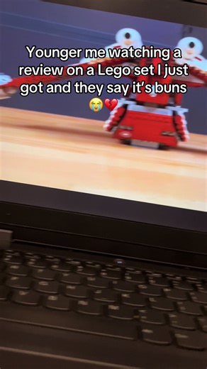 Lego Republic Gunship Review: A Relatable Experience