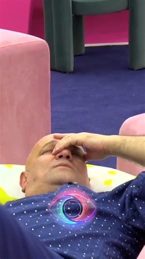 Big Brother Alb VIP Edition on Instagram: "“Vajton dhe hëna…”/ Ilir Vrenozi këndon këngë për nënën"