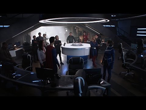 Harbinger Explains Quantum Towers | Crisis On Infinite Earths Part 1 | Supergirl