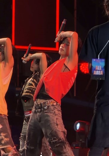 hit me up 🔥 @NEX BUS #NEXnattakit #PattayaCountdown2026xBUS #BUSbecauseofyouishine