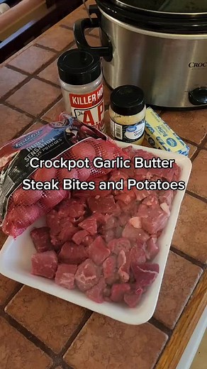 Easy Crockpot Garlic Butter Steak Bites and Potatoes Recipe