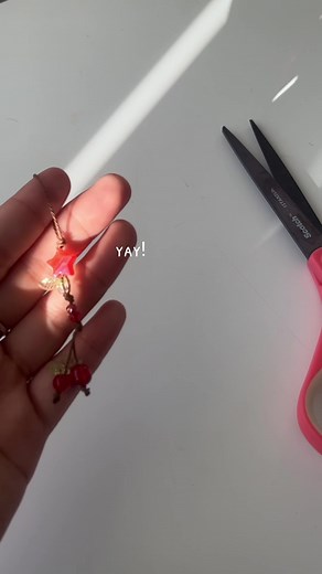 come with me to make a string keychain!! 𐙚 - #beadedjewelry #fyp #beads #cute #charms #fypシ #keychain #beadedkeychains #stringkeychain