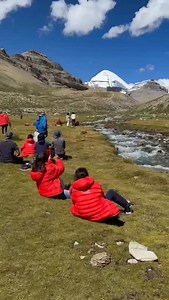 ‼️We welcome you to the spiritual and Holy Mount Kailash and Lake Manasarovar Yatra, we are the ultimate companion for your journey to Mount Kailash, an ultimate place of divine and peace. ⭕️ Highlights of Kailash Mansarovar Overland Fixed Departure Tour 2026 📍Explore the vibrant culture of Kathmandu valley with guided tour 📍Enjoy a scenic drive from Kathmandu to Kerung boarder, through Dunche and Shyabrubensi 📍Visit the sacred Lake Mansarovar and take a holy bath in the lake 📍Explore Chiu M