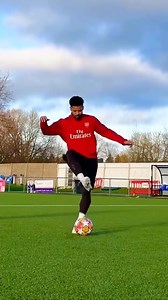 140K views · 3K reactions | Let me try this ⚽️ | Jeremy Lynch | Facebook